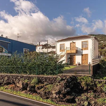 Holiday home La Carmona House Lodero